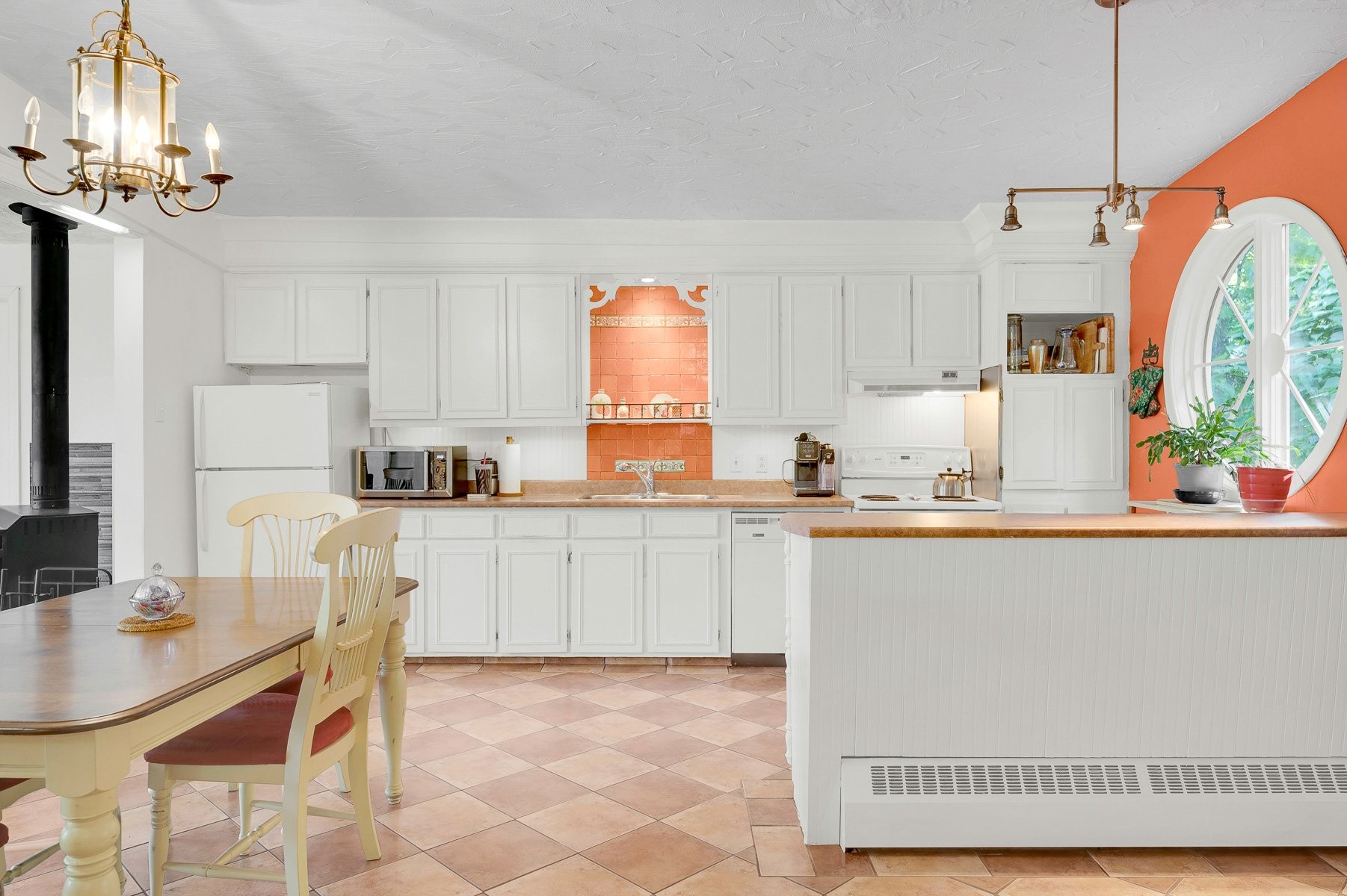 









2180Z

 - 2180Y


Rue Gaussiran

,
Sainte-Sophie,




QC
J5J2L6

