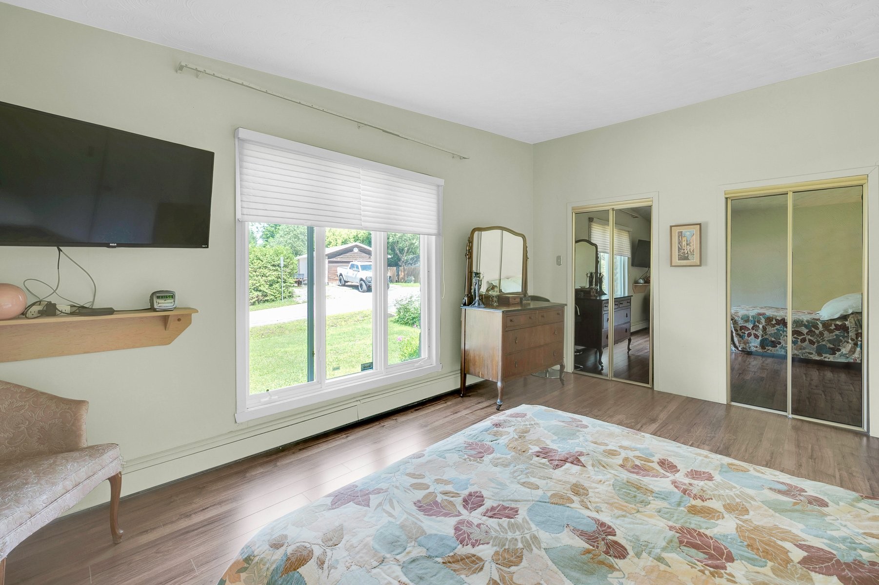









2180Z

 - 2180Y


Rue Gaussiran

,
Sainte-Sophie,




QC
J5J2L6

