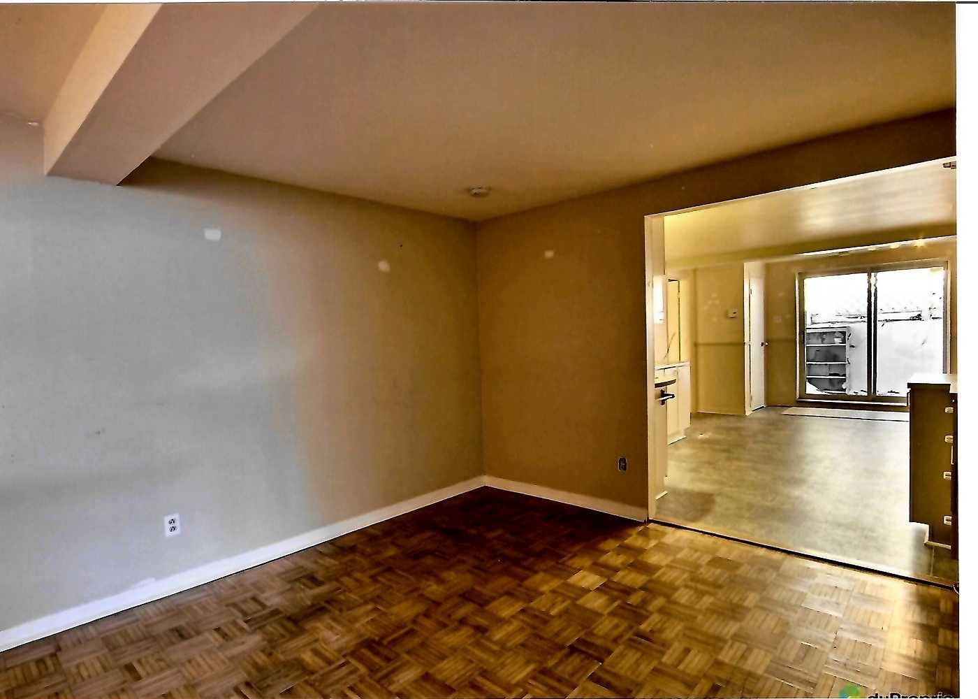 









2180Z

 - 2180Y


Rue Gaussiran

,
Sainte-Sophie,




QC
J5J2L6

