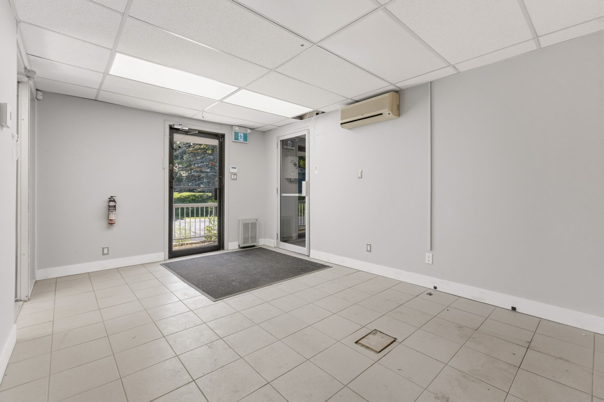 









267


Rue Marie-Claude

, 1,
Plaisance,




QC
J0V1S0


