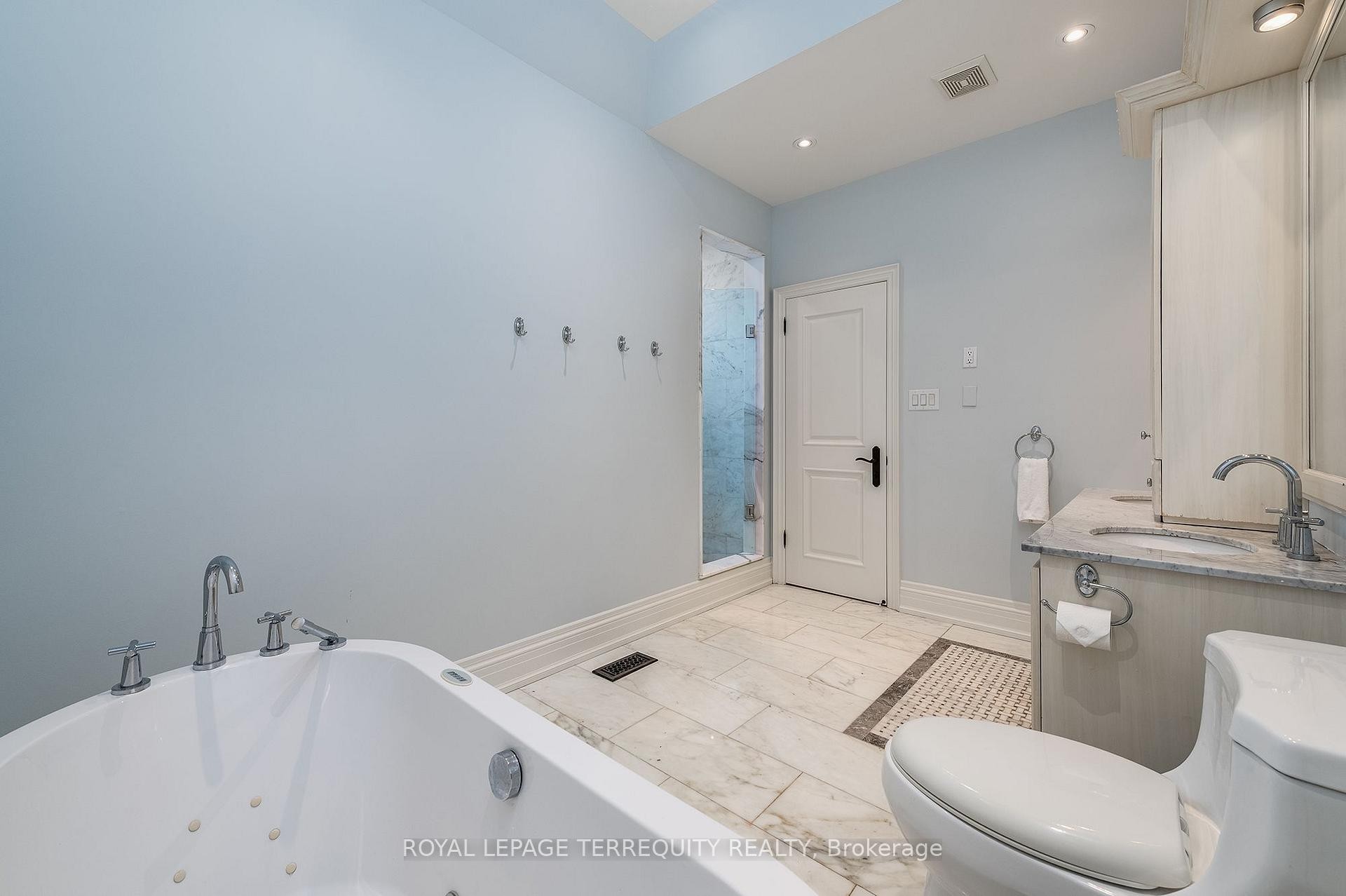 









329


Walmer

Road,
Toronto,




ON
M5R 2Y3

