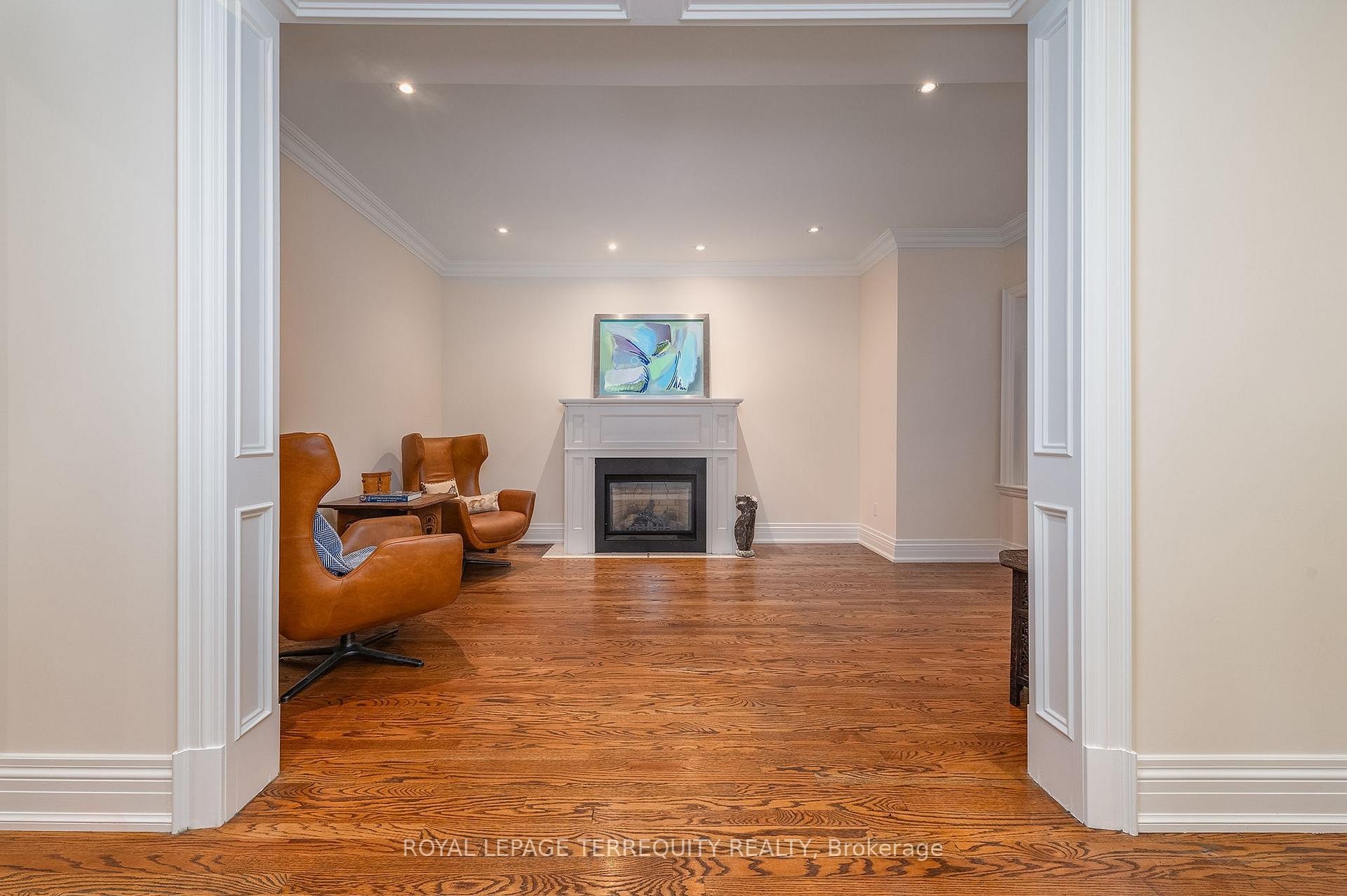 









329


Walmer

Road,
Toronto,




ON
M5R 2Y3

