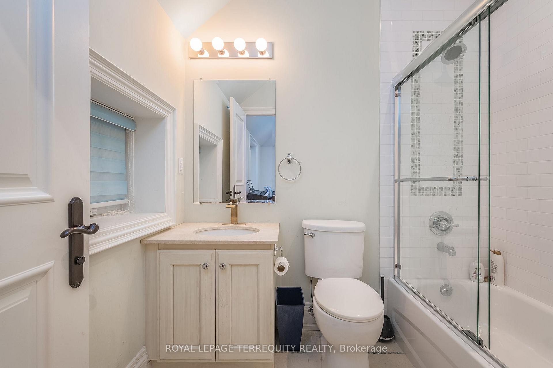 









329


Walmer

Road,
Toronto,




ON
M5R 2Y3

