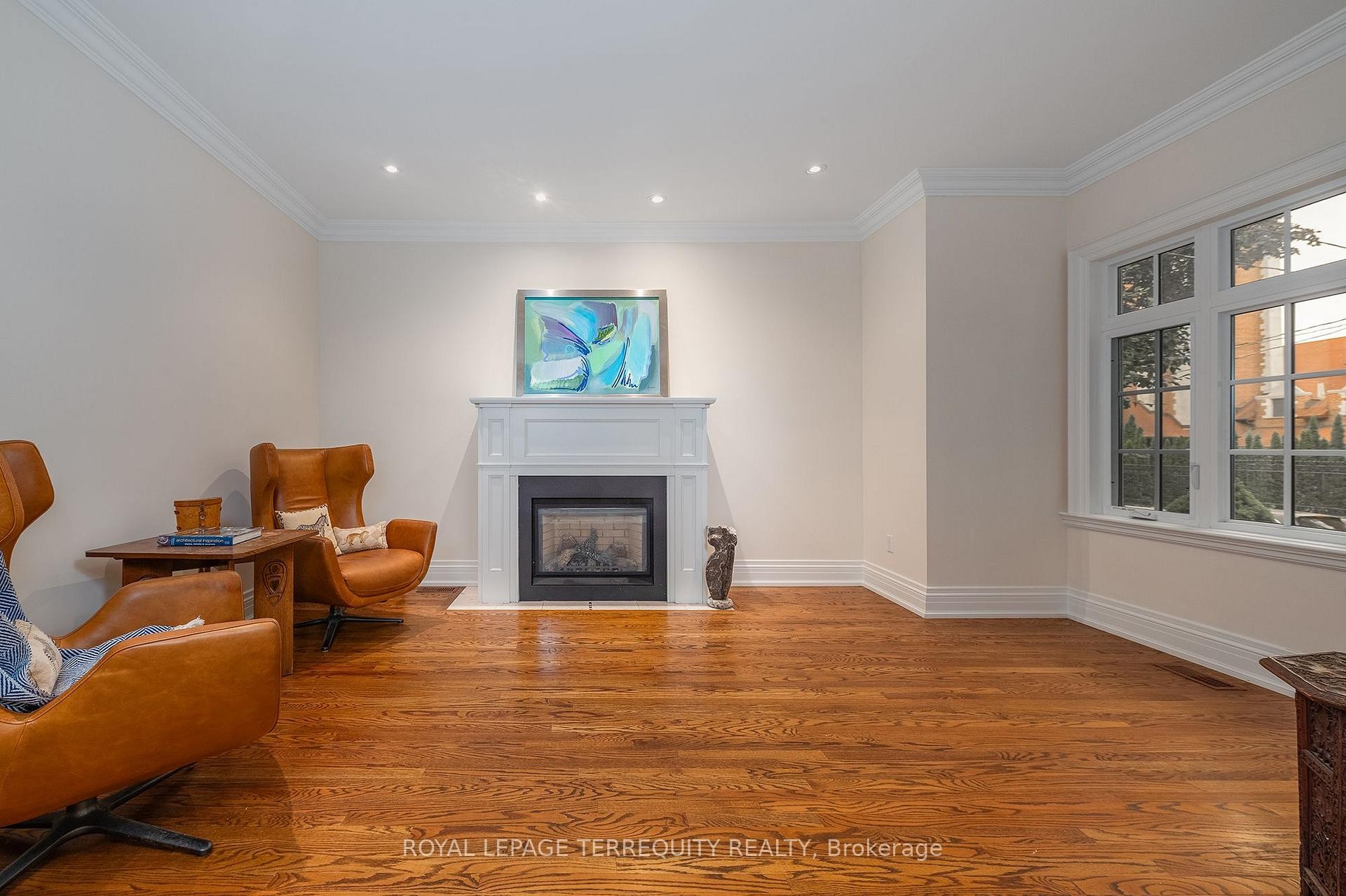 









329


Walmer

Road,
Toronto,




ON
M5R 2Y3

