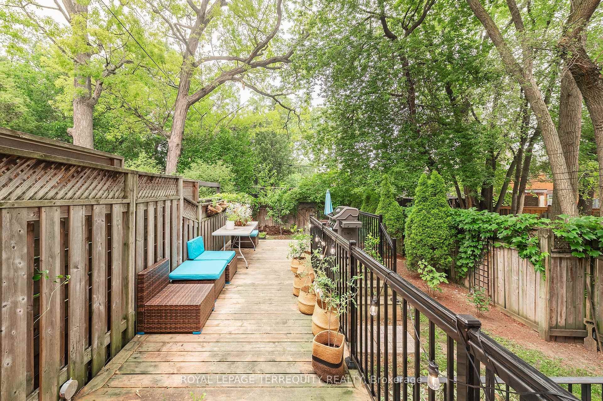 









329


Walmer

Road,
Toronto,




ON
M5R 2Y3

