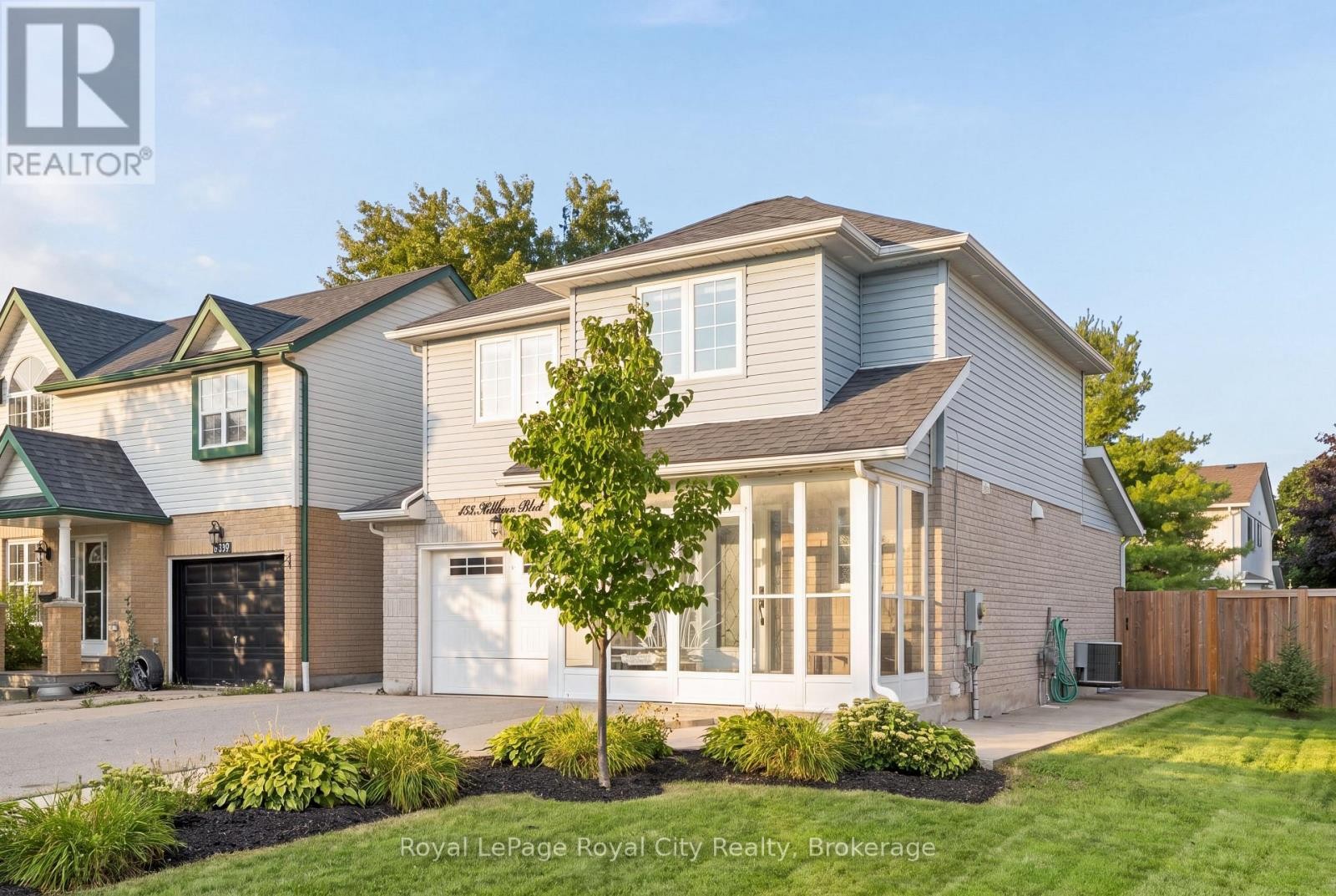 












452 MILLBURN BOULEVARD

,
Centre Wellington (Fergus),




Ontario
N1M3P1

