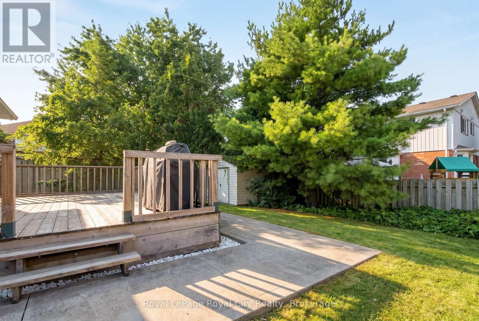 












452 MILLBURN BOULEVARD

,
Centre Wellington (Fergus),




Ontario
N1M3P1

