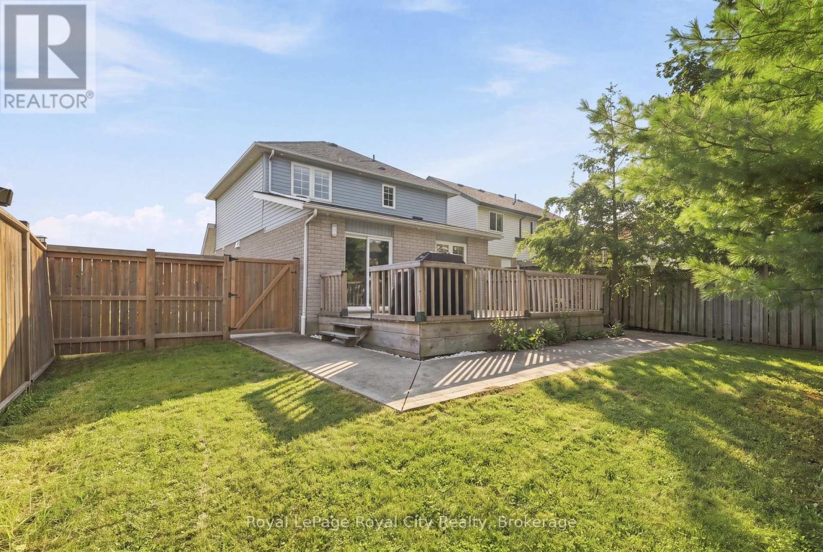 












452 MILLBURN BOULEVARD

,
Centre Wellington (Fergus),




Ontario
N1M3P1


