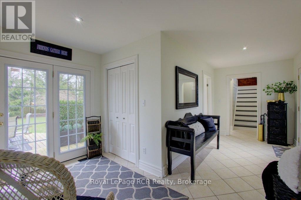 












116 WALTON STREET

,
Wellington North (Arthur),




Ontario
N0G1A0

