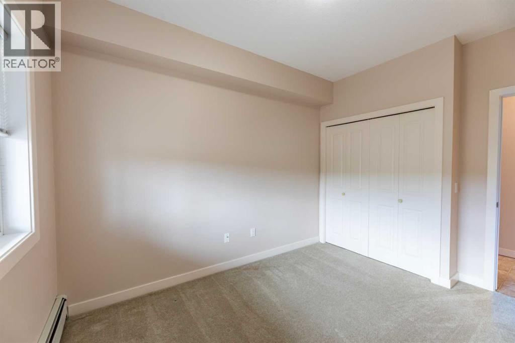 












309, 109 Seabolt Drive

,
Hinton,




Alberta
T7V1K2


