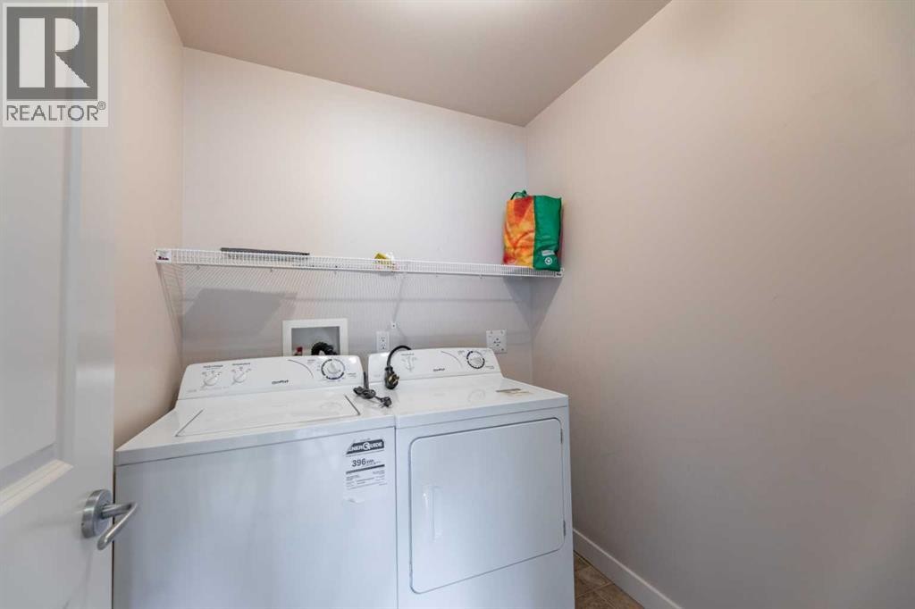 












309, 109 Seabolt Drive

,
Hinton,




Alberta
T7V1K2

