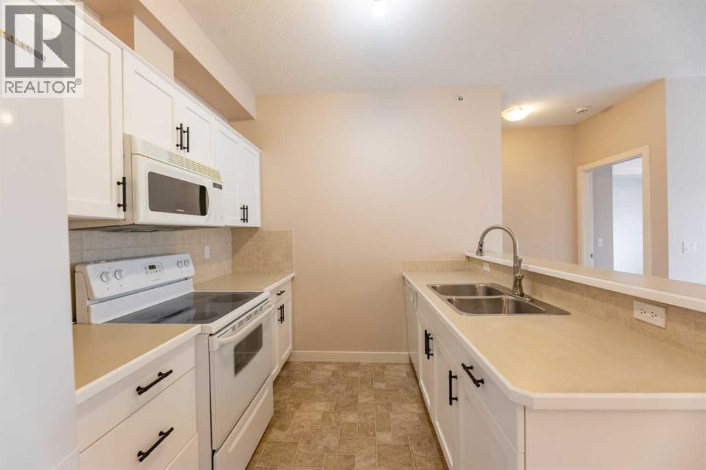 












309, 109 Seabolt Drive

,
Hinton,




Alberta
T7V1K2

