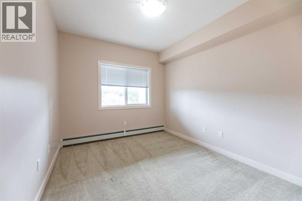












309, 109 Seabolt Drive

,
Hinton,




Alberta
T7V1K2

