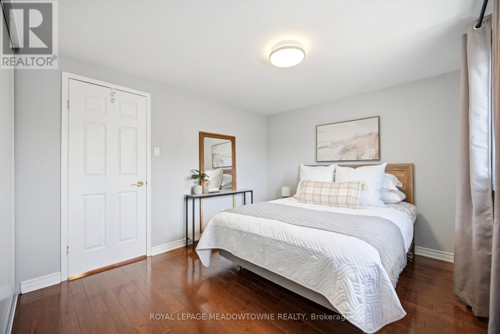 












16 DUTCH MYRTLE WAY

,
Toronto,




Ontario
M3B3K8

