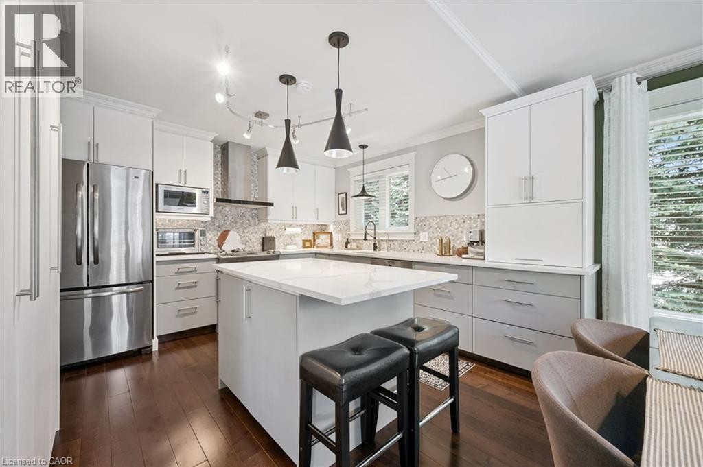 












1 PINTAIL Drive

,
Elmira,




Ontario
N3B3C2

