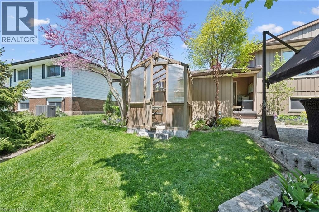 












1 PINTAIL Drive

,
Elmira,




Ontario
N3B3C2

