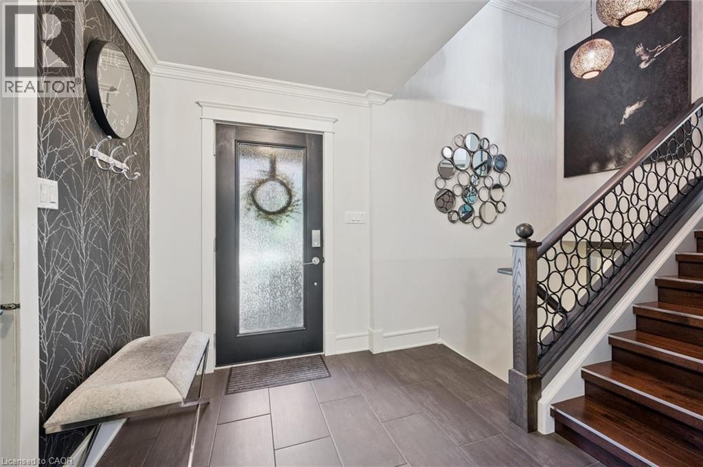 












1 PINTAIL Drive

,
Elmira,




Ontario
N3B3C2

