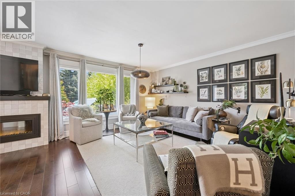 












1 PINTAIL Drive

,
Elmira,




Ontario
N3B3C2


