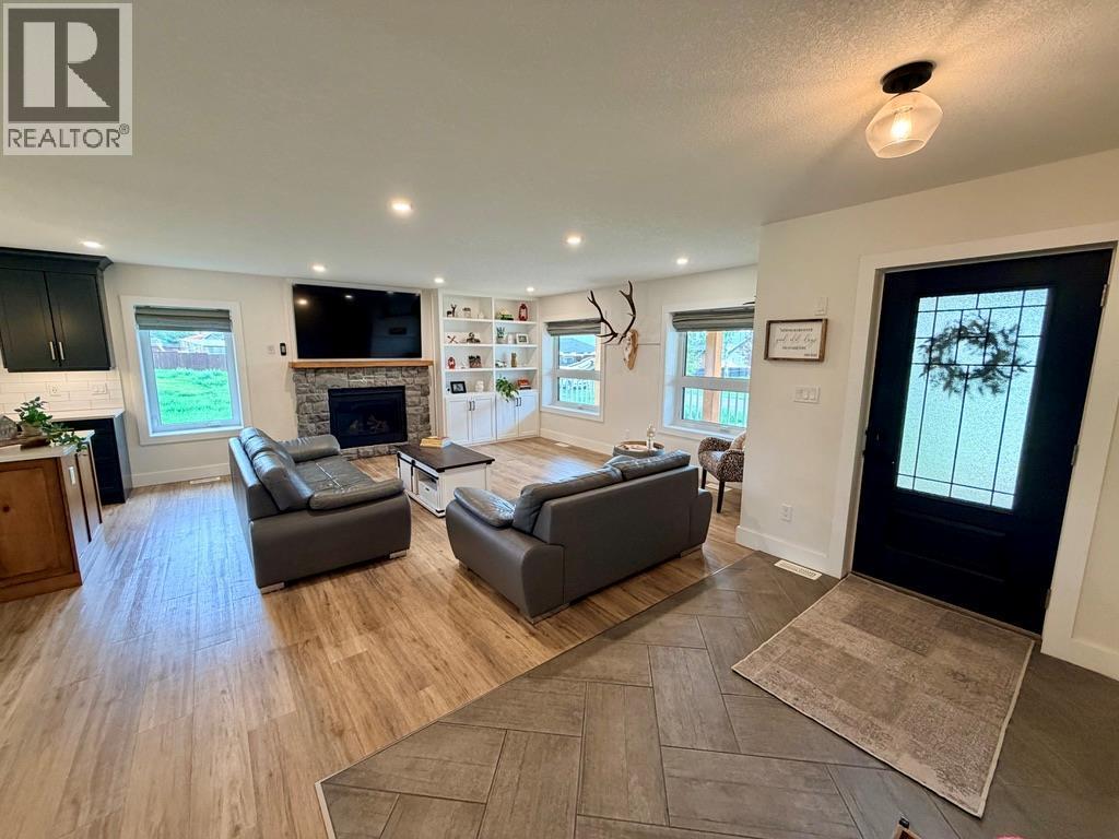 












5308 49 Street

,
Pouce Coupe,




British Columbia
V0C2C0

