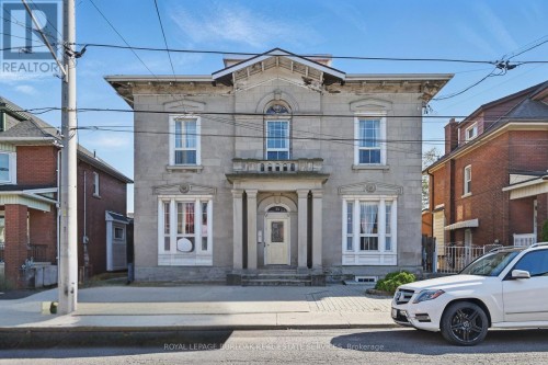 Featured Listing Photo 