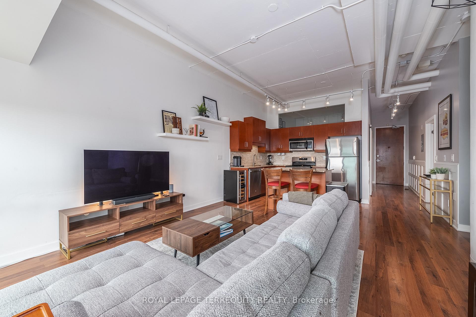 









2


Fieldway

Road, 707,
Toronto,




ON
M8Z 0B9

