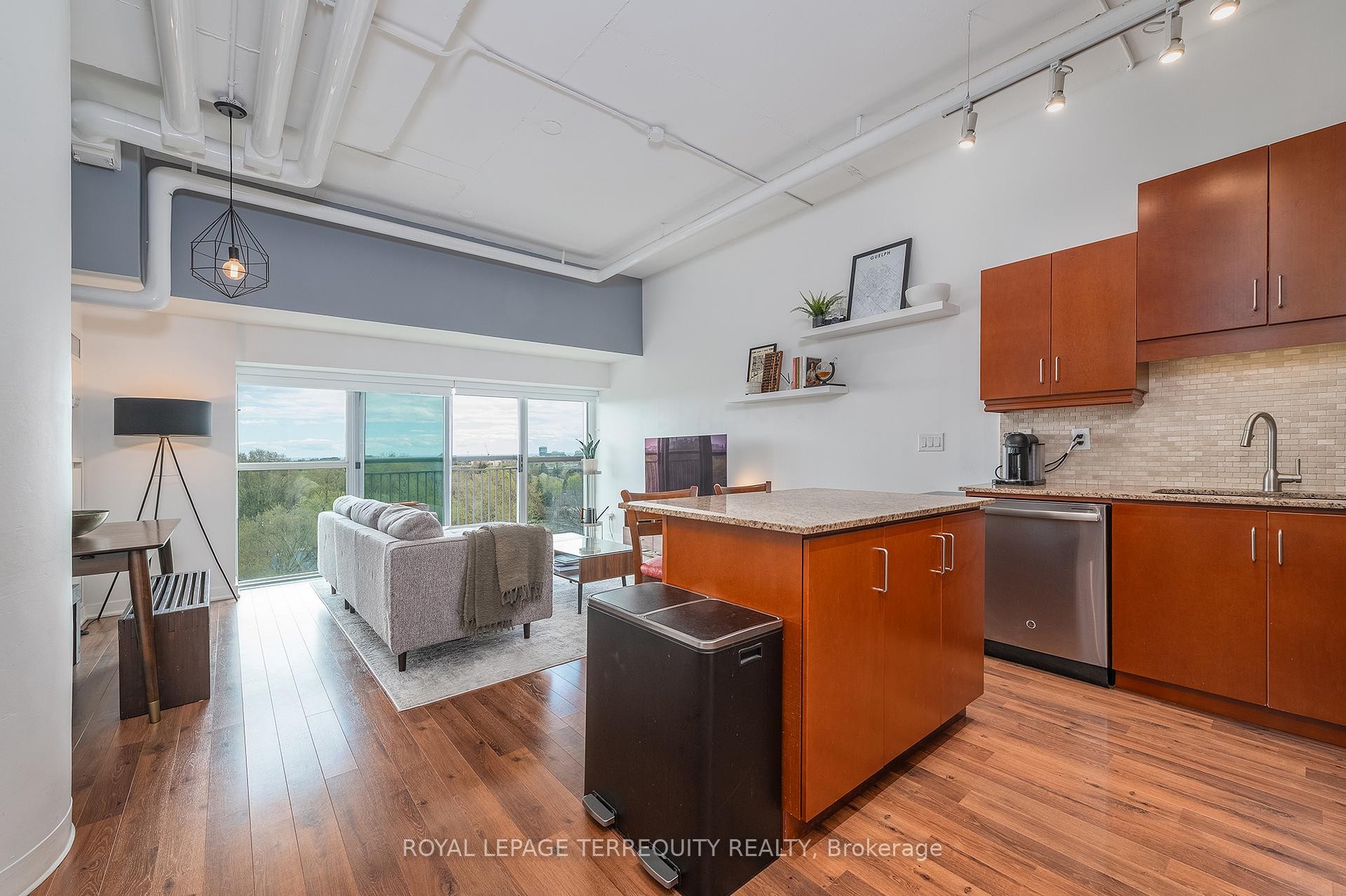 









2


Fieldway

Road, 707,
Toronto,




ON
M8Z 0B9


