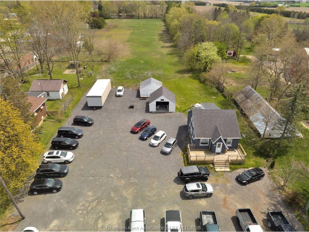 









7756


Queen's

Line,
Chatham,




ON
N7M 5T1


