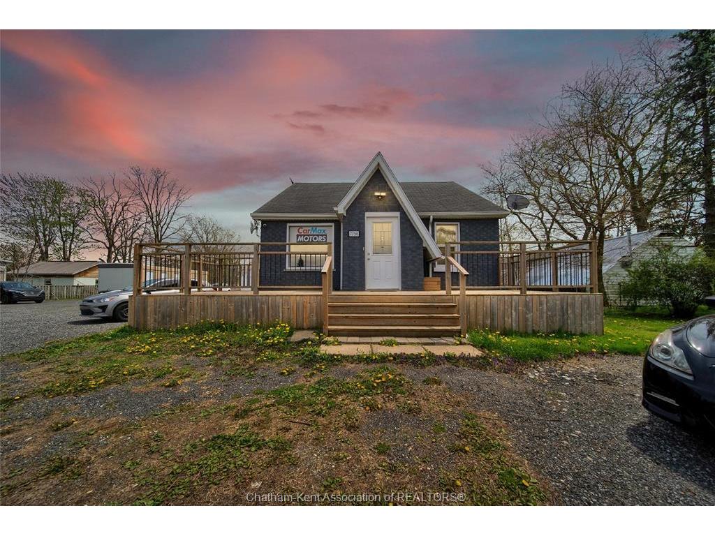 









7756


Queen's

Line,
Chatham,




ON
N7M 5T1

