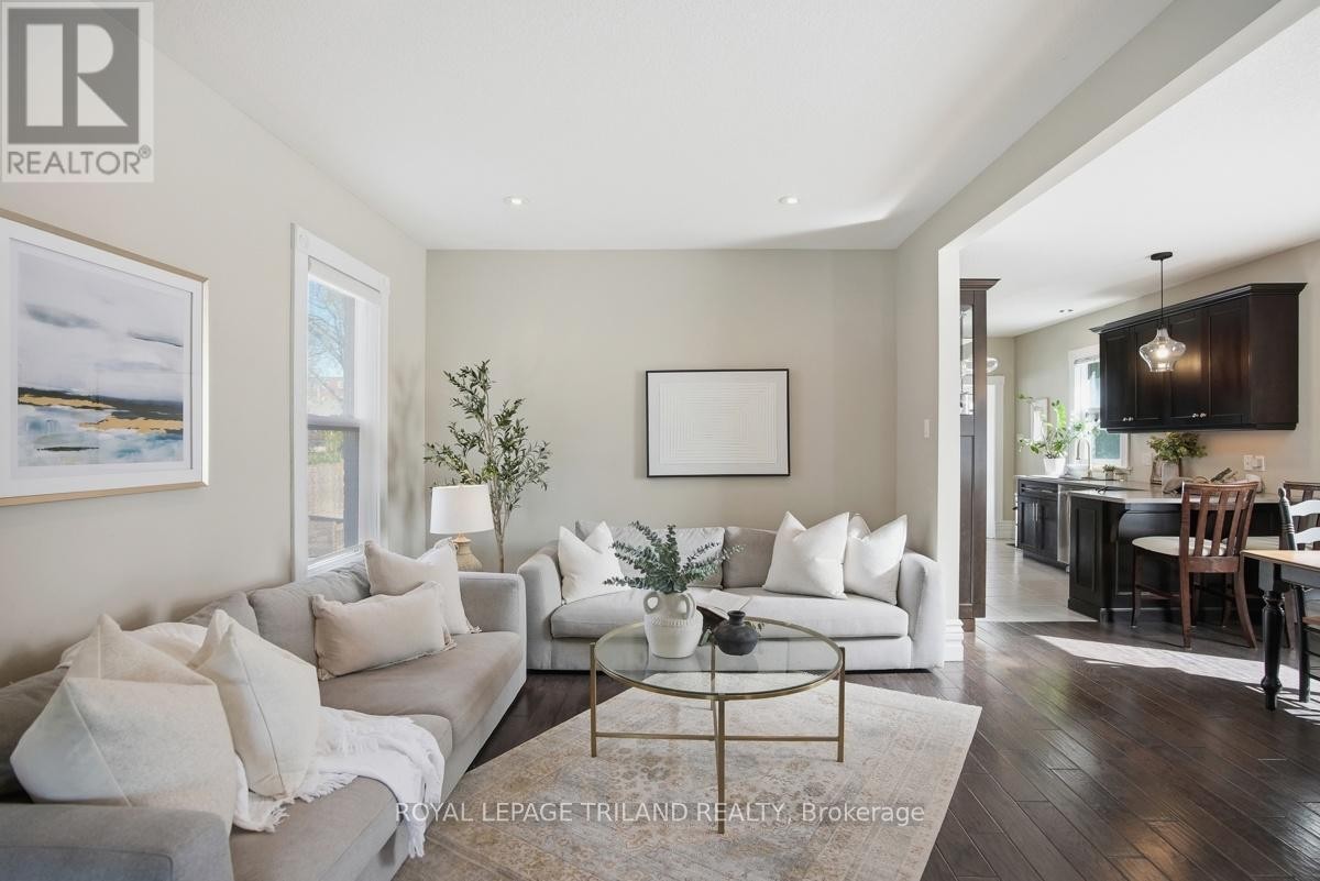 












574 PRINCESS AVENUE

,
London East (East F),




Ontario
N6B2B9

