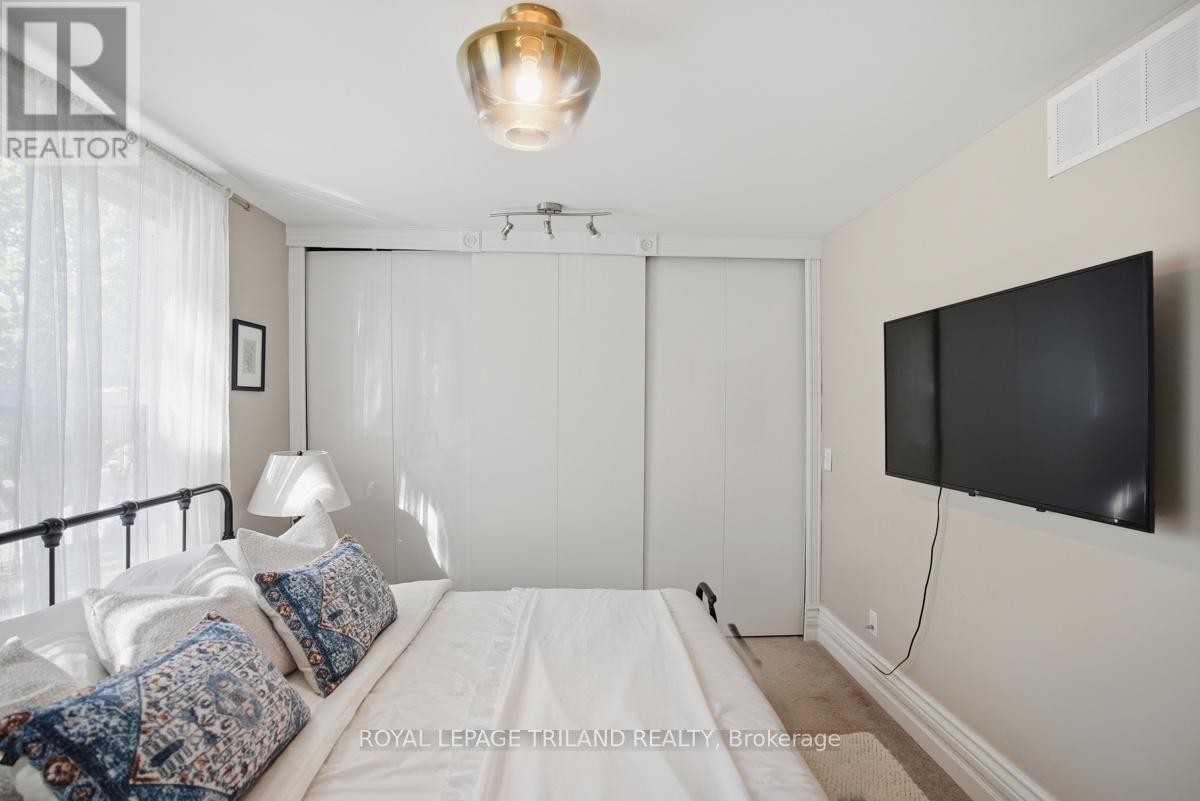 












574 PRINCESS AVENUE

,
London East (East F),




Ontario
N6B2B9

