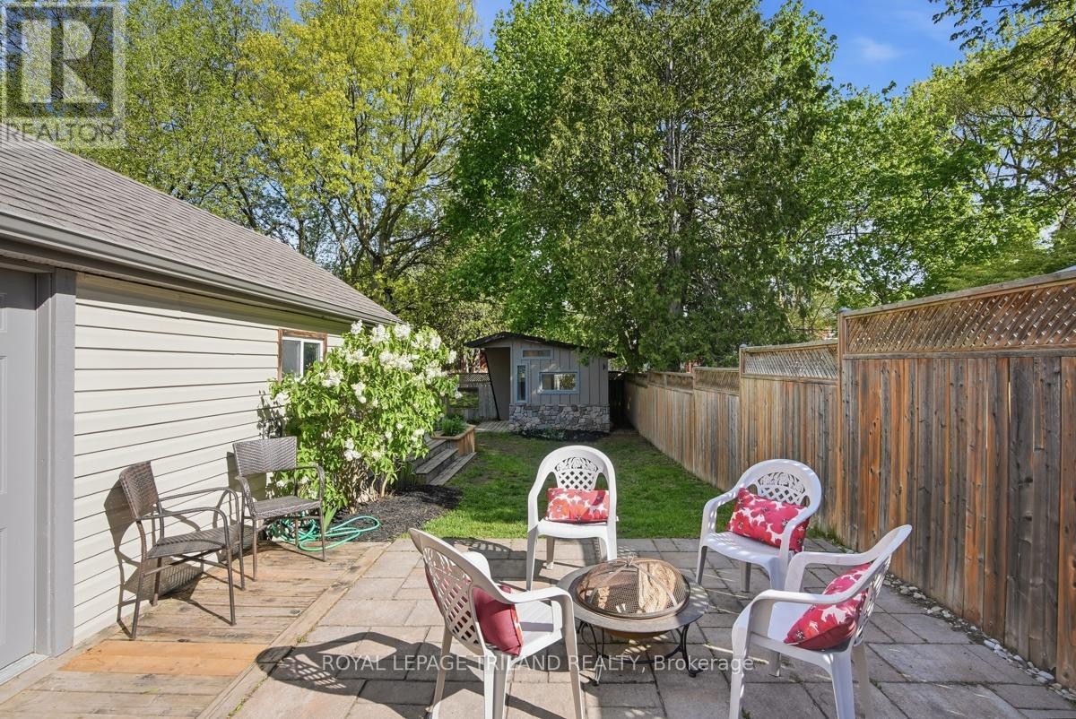 












574 PRINCESS AVENUE

,
London East (East F),




Ontario
N6B2B9

