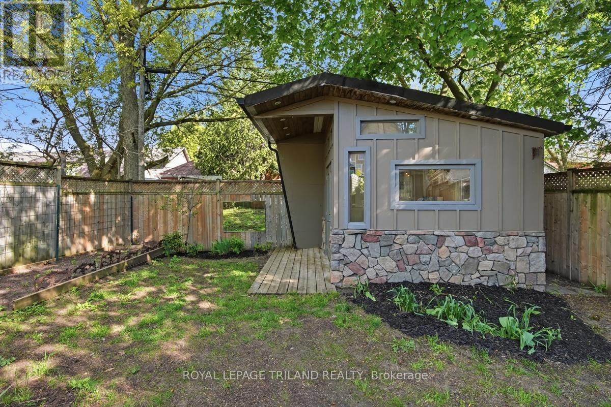












574 PRINCESS AVENUE

,
London East (East F),




Ontario
N6B2B9

