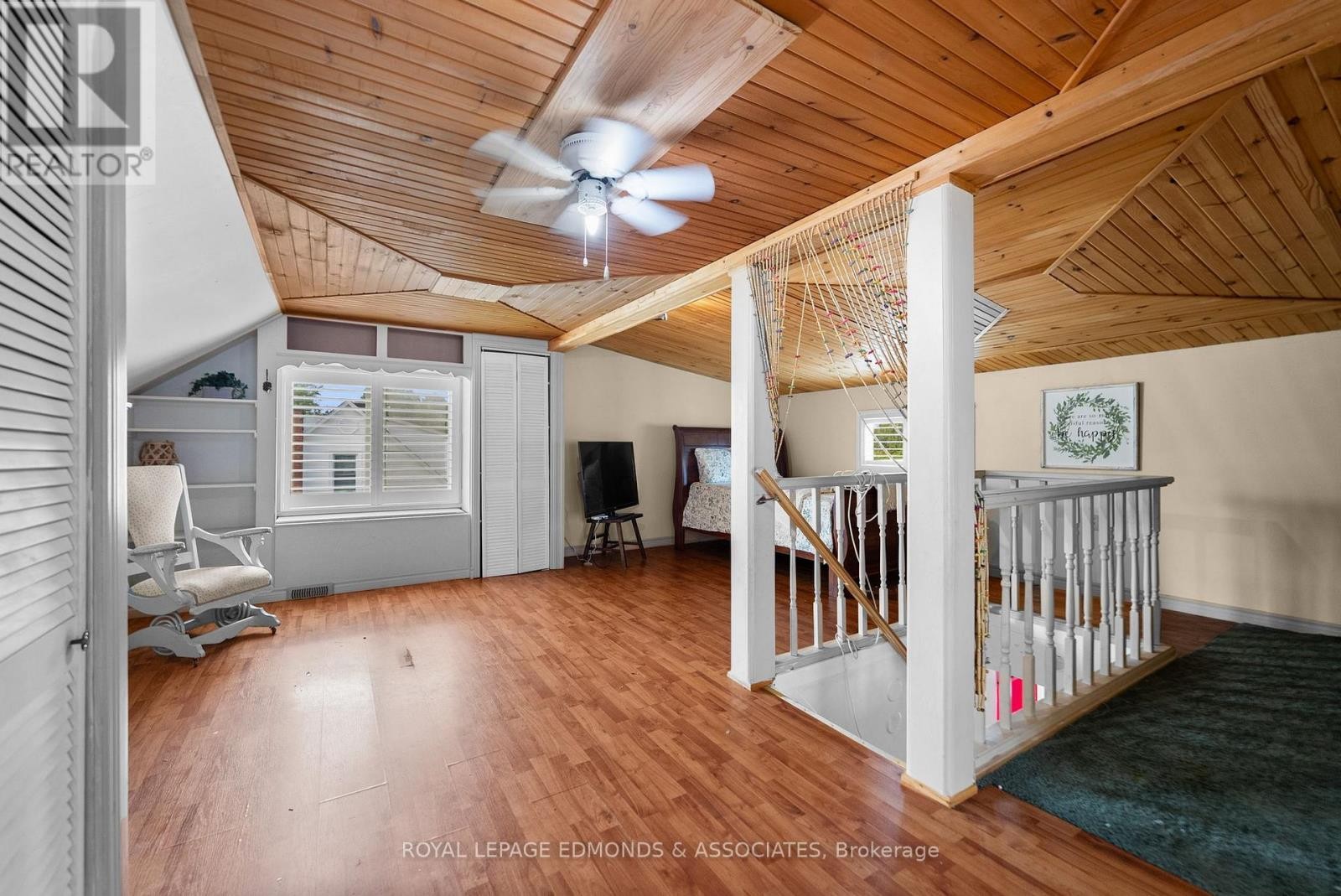 












403 ALFRED STREET

,
Pembroke,




Ontario
K8A3B3

