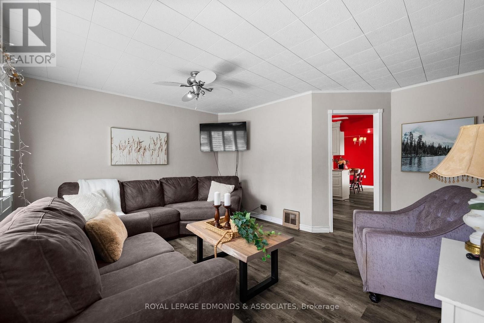 












403 ALFRED STREET

,
Pembroke,




Ontario
K8A3B3

