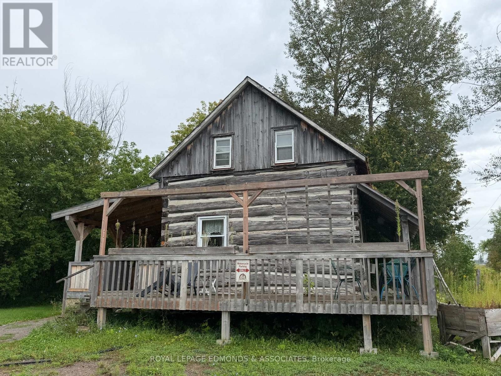 












8744 HWY 60 HIGHWAY

,
North Algona Wilberforce,




Ontario
K0J1T0

