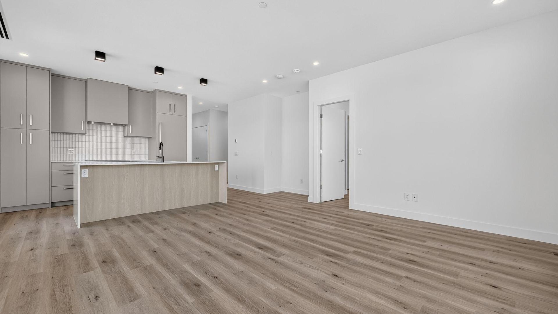 









3300


Lakeshore

Road, 1303,
Kelowna,




BC
V1W 0J9

