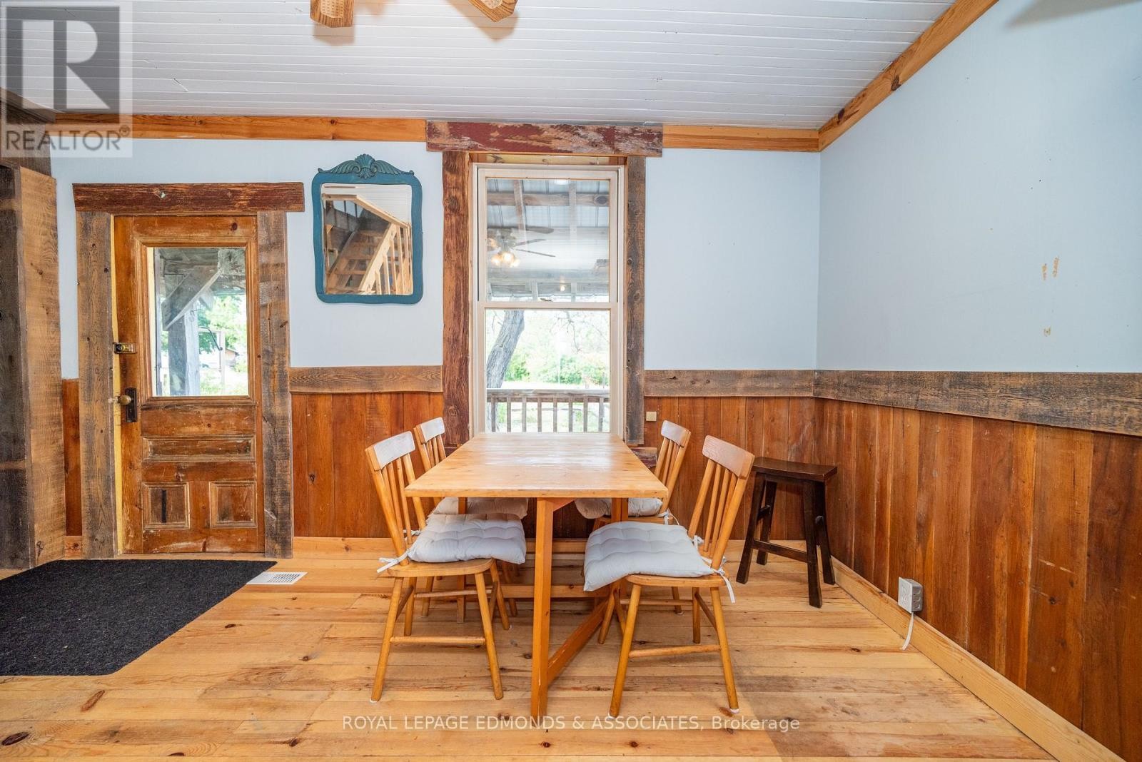 












8744 HIGHWAY 60 HIGHWAY

,
North Algona Wilberforce,




Ontario
K0J1T0

