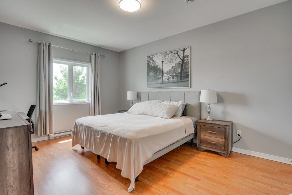 









96


Rue du Stratus

, 4,
Gatineau (Hull),




QC
J9A0B5

