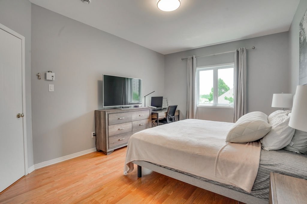 









96


Rue du Stratus

, 4,
Gatineau (Hull),




QC
J9A0B5

