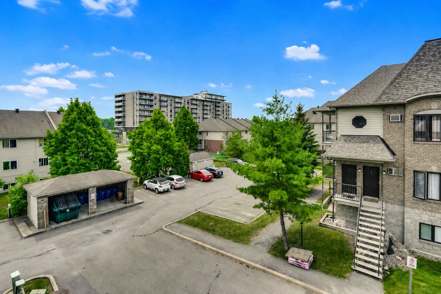 









96


Rue du Stratus

, 4,
Gatineau (Hull),




QC
J9A0B5

