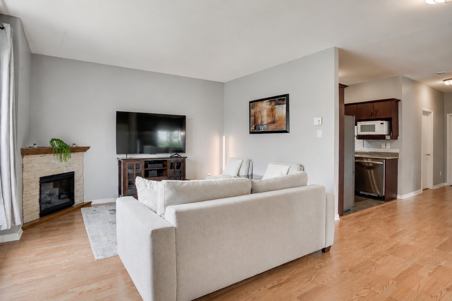 









96


Rue du Stratus

, 4,
Gatineau (Hull),




QC
J9A0B5

