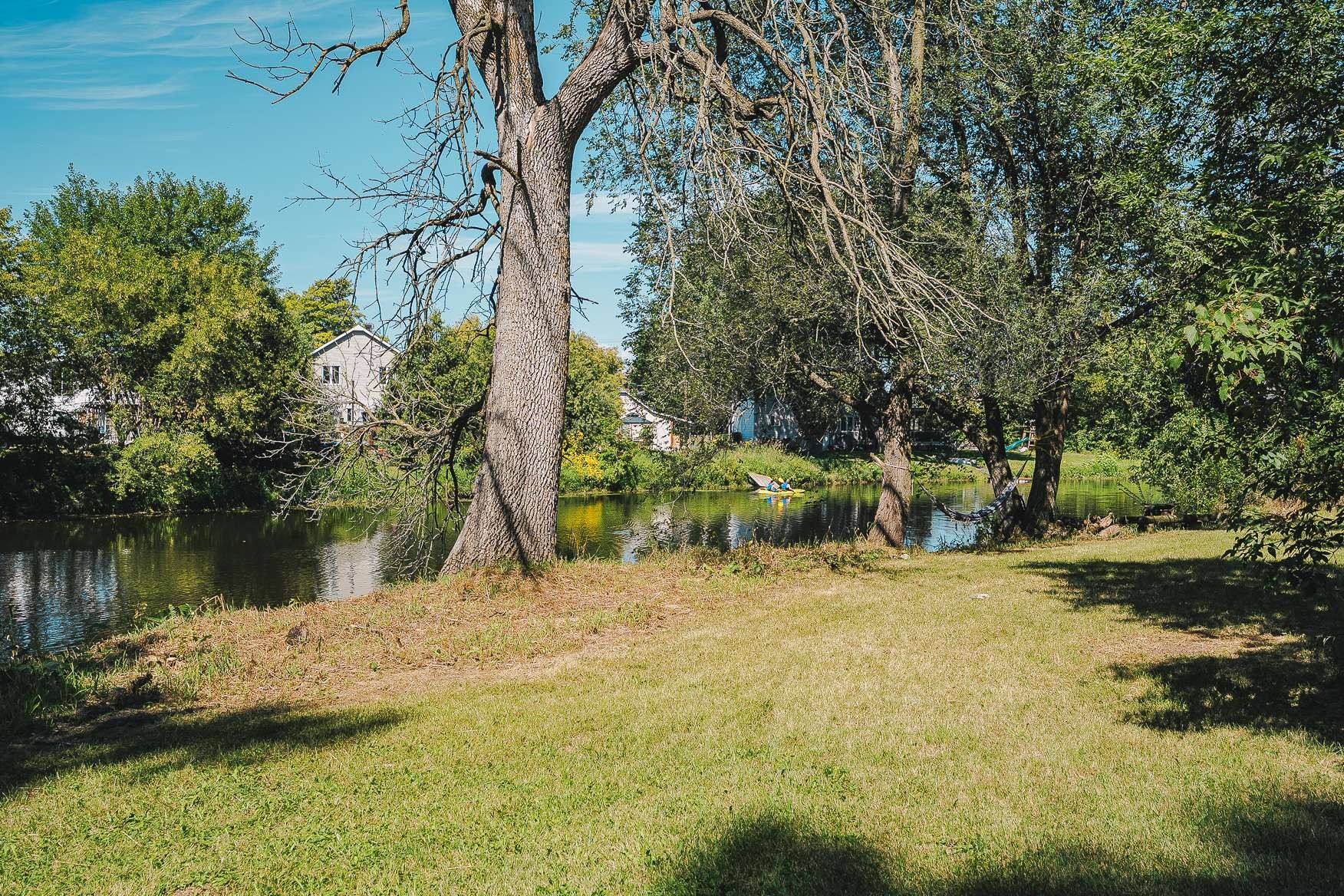 









880


Rg de l'Achigan S.

,
L'Épiphanie,




QC
J5X3M7

