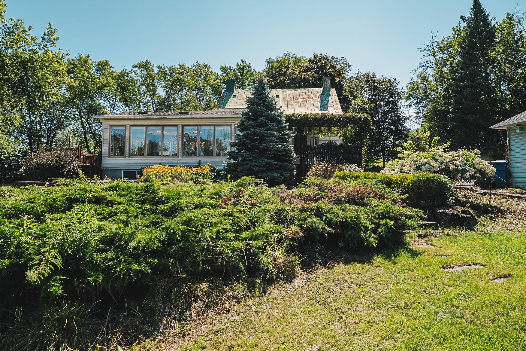 









880


Rg de l'Achigan S.

,
L'Épiphanie,




QC
J5X3M7

