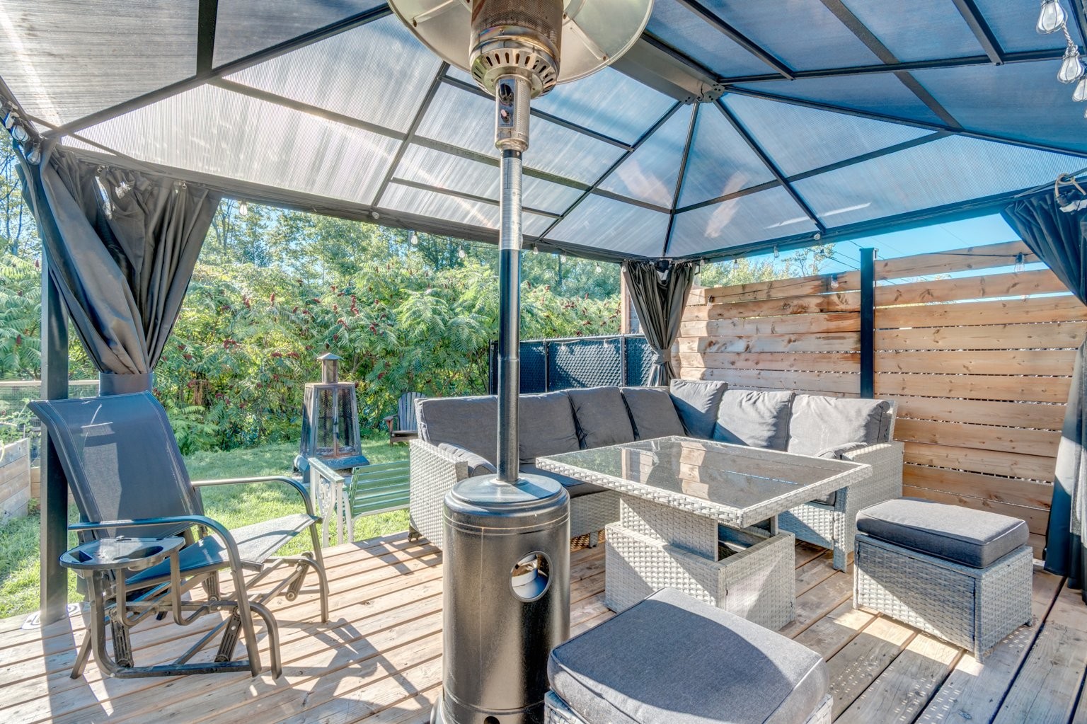 









4635


Rue Joseph-Lamoureux

,
Contrecoeur,




QC
J0L1C0

