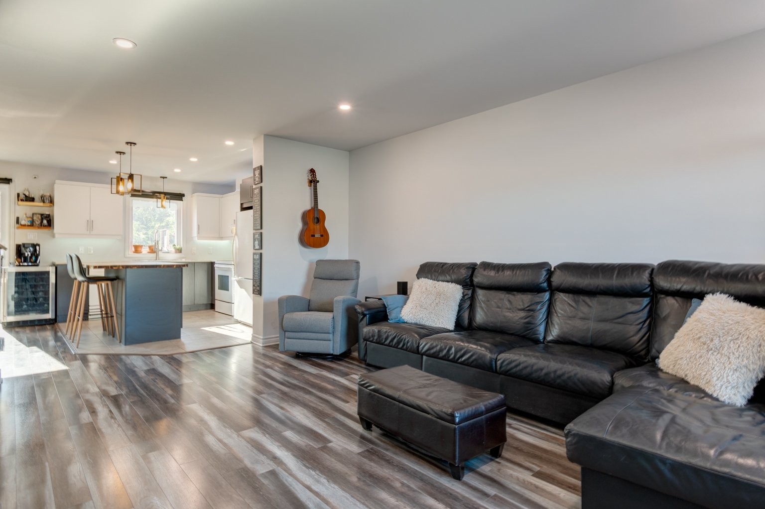 









4635


Rue Joseph-Lamoureux

,
Contrecoeur,




QC
J0L1C0

