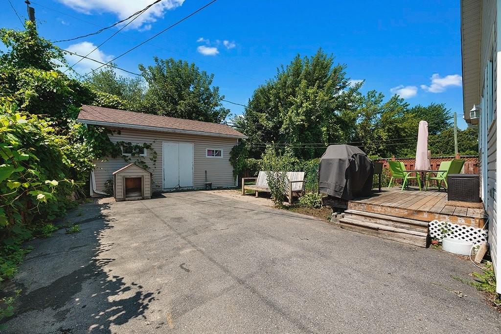 









29


Rue Michaud

,
Gatineau (Gatineau),




QC
J8T2W9

