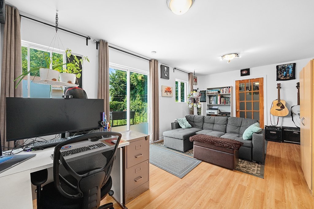 









29


Rue Michaud

,
Gatineau (Gatineau),




QC
J8T2W9

