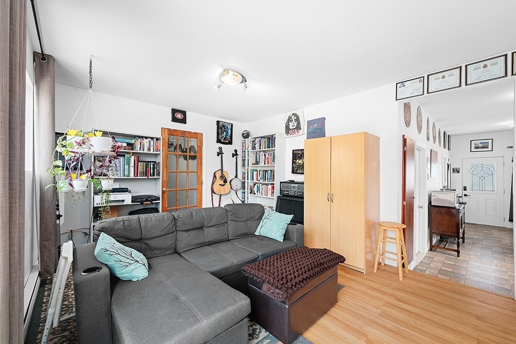 









29


Rue Michaud

,
Gatineau (Gatineau),




QC
J8T2W9

