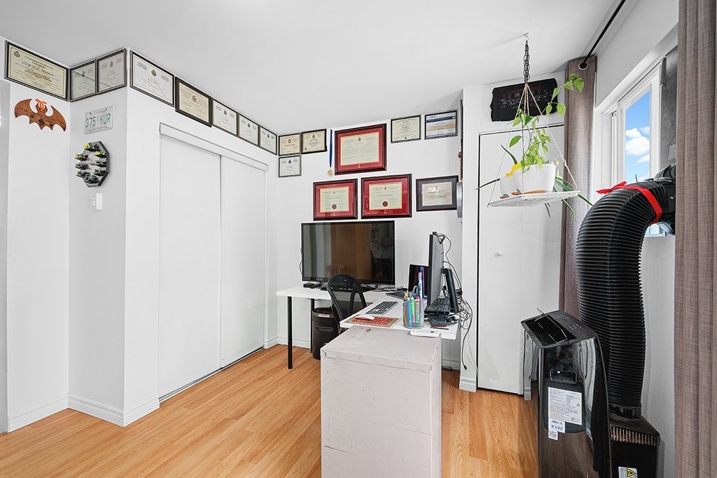 









29


Rue Michaud

,
Gatineau (Gatineau),




QC
J8T2W9

