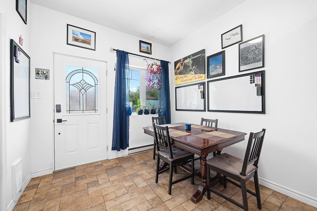 









29


Rue Michaud

,
Gatineau (Gatineau),




QC
J8T2W9

